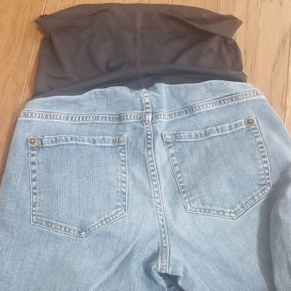 Liz Lange maternity jeans (size 2) - Picture 2 of 4